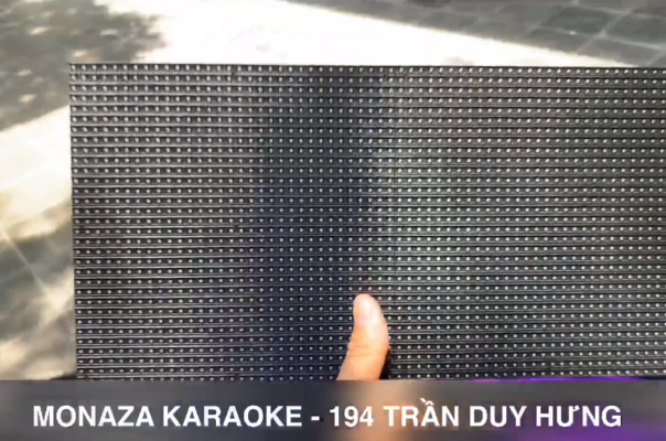 thi-cong-lap-dat-man-hinh-led-tai-cong-trinh-monaza-tran-duy-hung