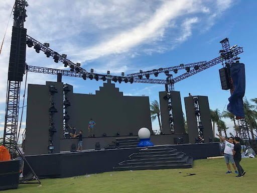 Bộ 3 Yếu Tố Tạo Nên Thành Công Của Một Sự Kiện Âm Nhạc Nghệ Thuật Cung cấp thiết bị hiệu ứng sân khấu giá rẻ tại Hà Nội