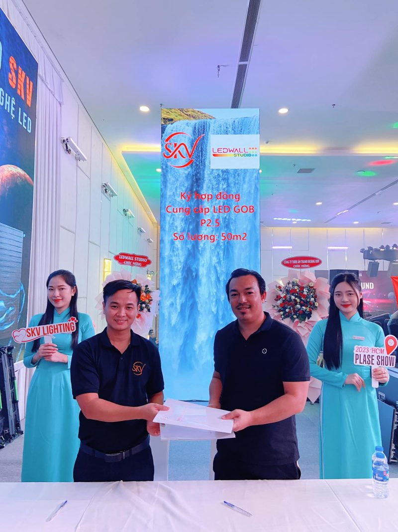 SKV và Ledwall Studio ký hợp đồng màn hình Led P2.5 50 met vuông 