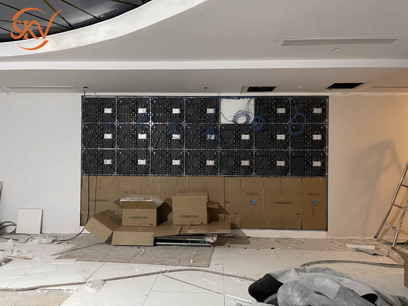 SKV Hoàn Thành Dự Án Lắp Đặt 2 Màn Hình LED P1.538 Tại Tràng Tiền Plaza Thi công lắp đặt màn hình led P1.538 tại Tràng Tiền Plaza