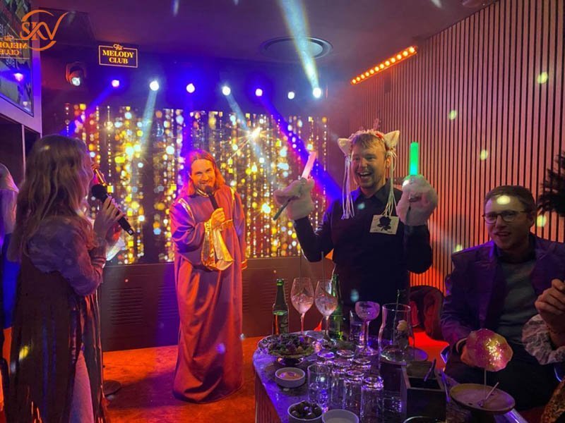 Kinh nghiệm lựa chọn đèn Karaoke - KTV gia đình chất lượng, giá tốt Kinh nghiệm lựa chọn đèn Karaoke - KTV gia đình chất lượng, giá tốt