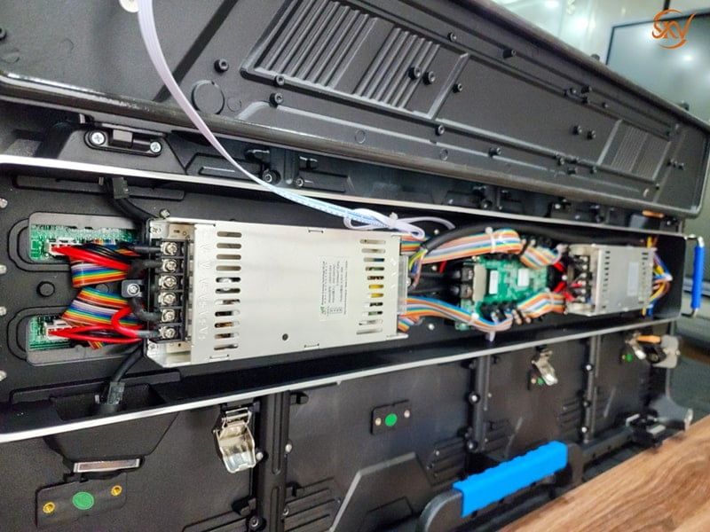 Lắp ráp Cabin Led P3.91 Outdoor Tại Kho SVK