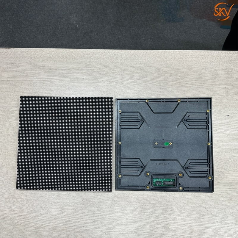 Lắp ráp Cabin Led P3.91 Outdoor Tại Kho SVK