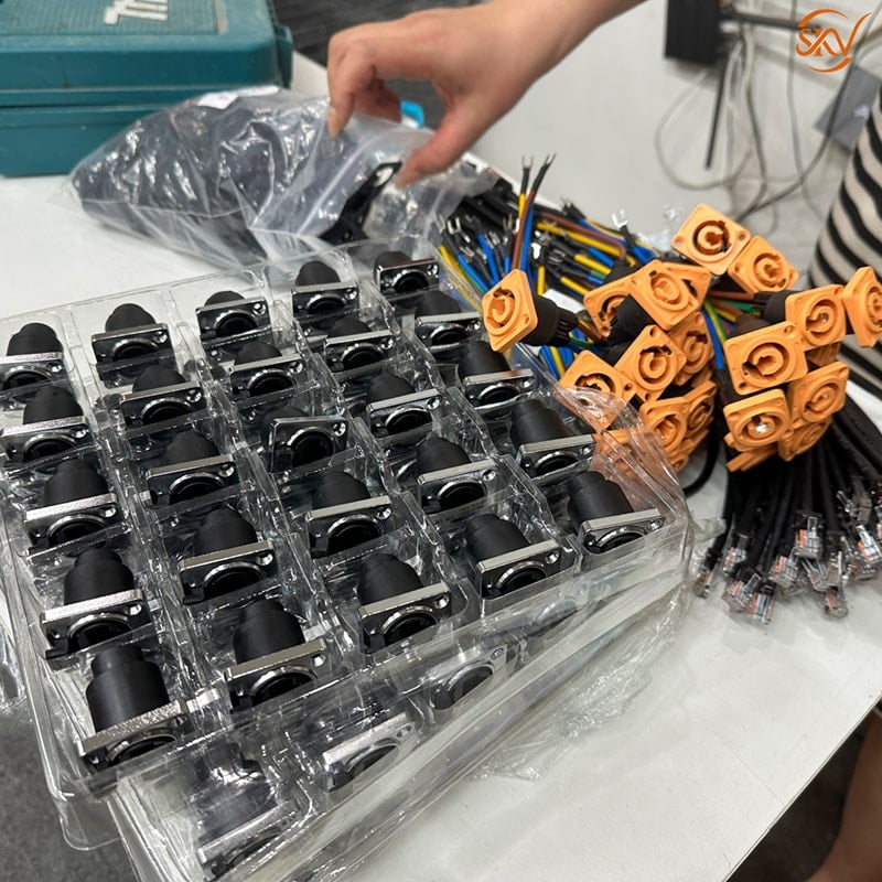 Lắp ráp Cabin Led P3.91 Outdoor Tại Kho SVK