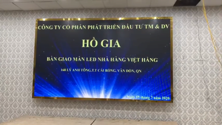 Thi-Cong-Man-Hinh-Led-Tai-Nha-Hang-Viet-Hang-Tinh-Quang-Ninh