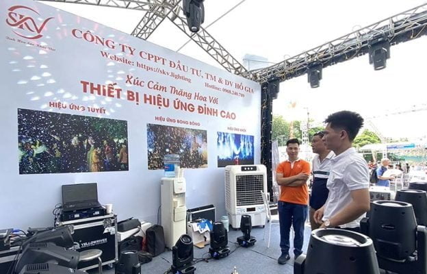 Cập nhật Tiến Trình SKV Tham Gia Sự Kiện Triển Lãm Các Thiết Bị Sân Khấu Chuyên Nghiệp tham quan gian hang skv 26