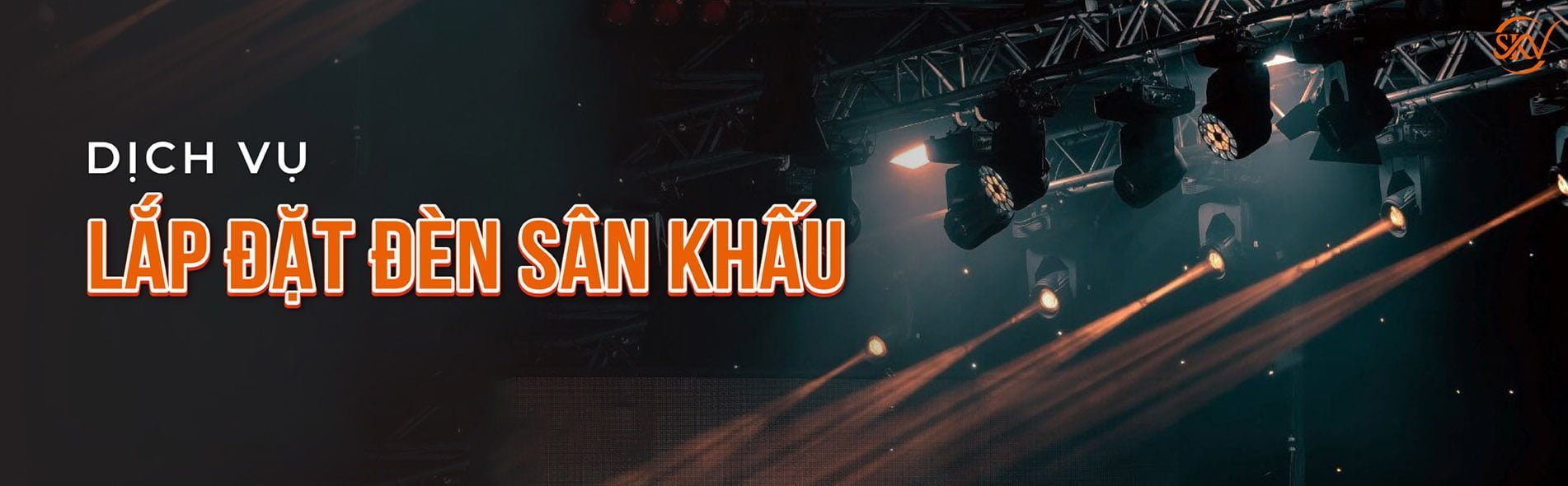 Banner lắp đặt đèn sân khấu